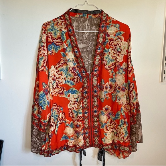 Free People Tops - FREE PEOPLE Wildflower Zip-Up Kimono SZ Small